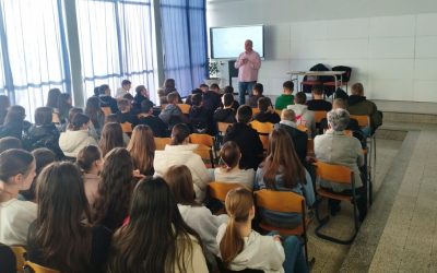 FOTO: Prevencija ovisnosti počinje u osnovnoj školi